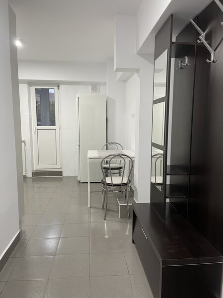 Piata Muncii, Calea Calarasilor nr. 180,